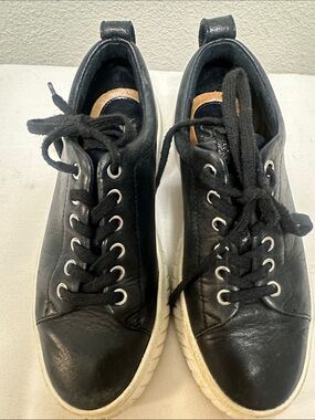 Sofft Black Leather Women’s Sneakers 7,5